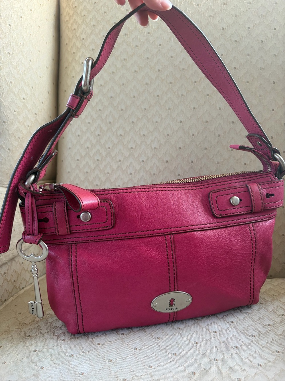Fossil Hot Pink Leather Shoulder Bag with Key Charm Y2K Maddox Satchel